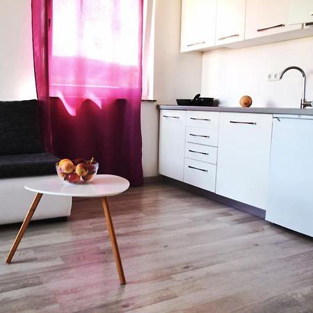 ראב Rab Apartments Aurora מראה חיצוני תמונה
