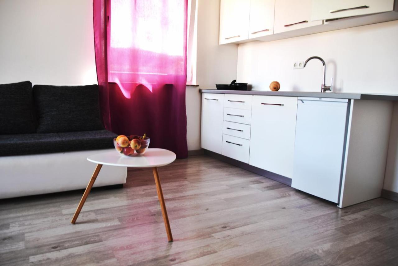 ראב Rab Apartments Aurora מראה חיצוני תמונה