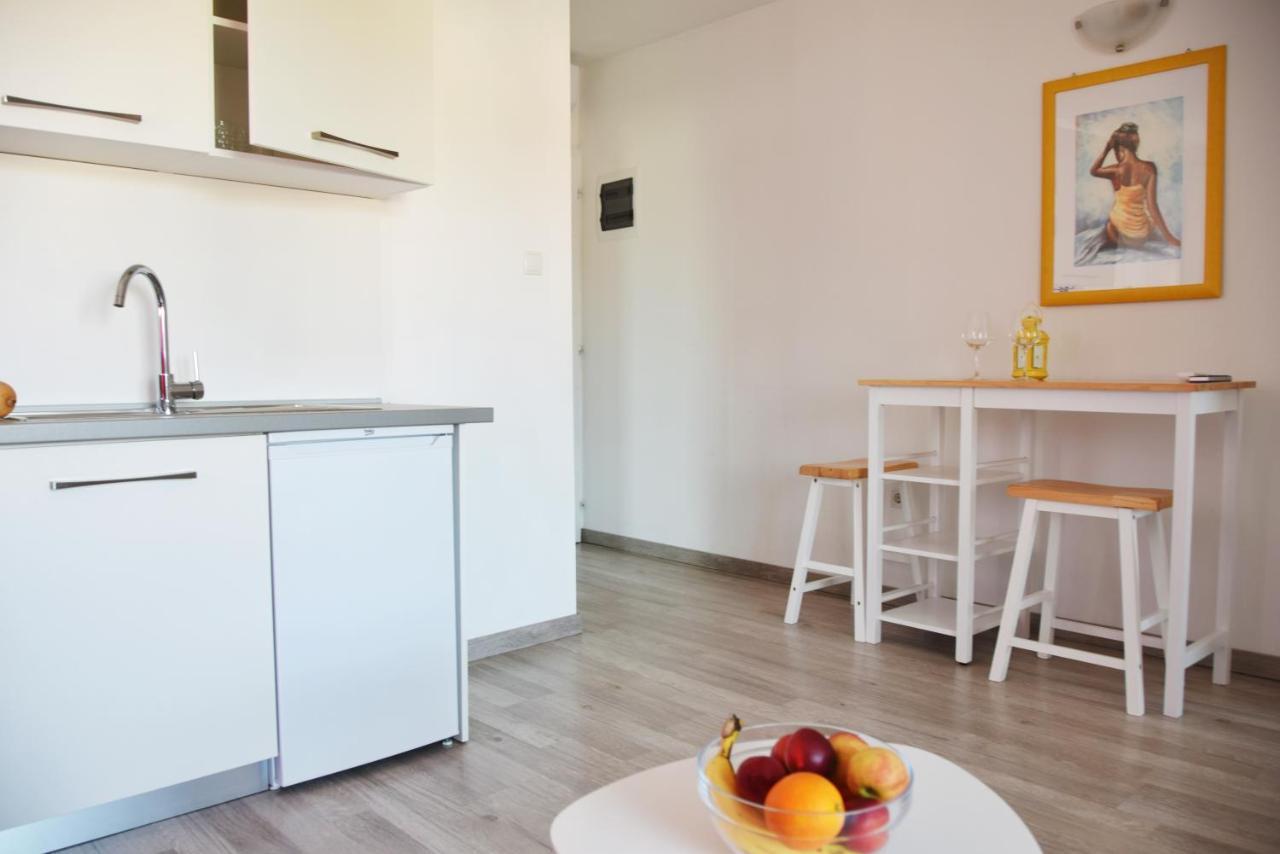 ראב Rab Apartments Aurora מראה חיצוני תמונה