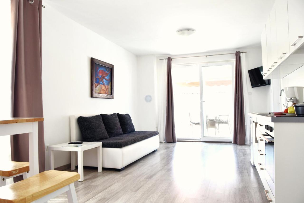 ראב Rab Apartments Aurora מראה חיצוני תמונה